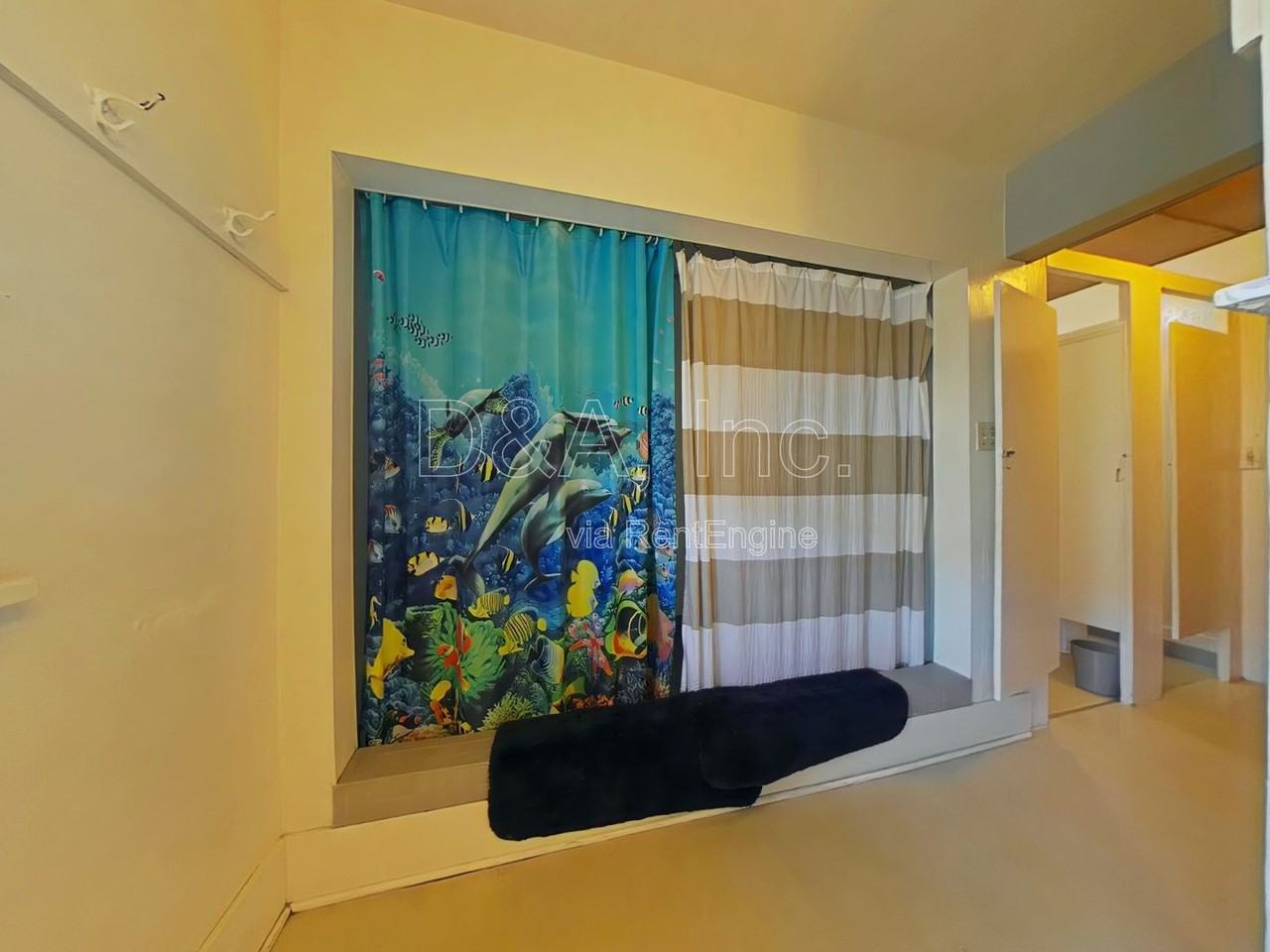 242 Nw 15th St #5 - Photo 5 of 8