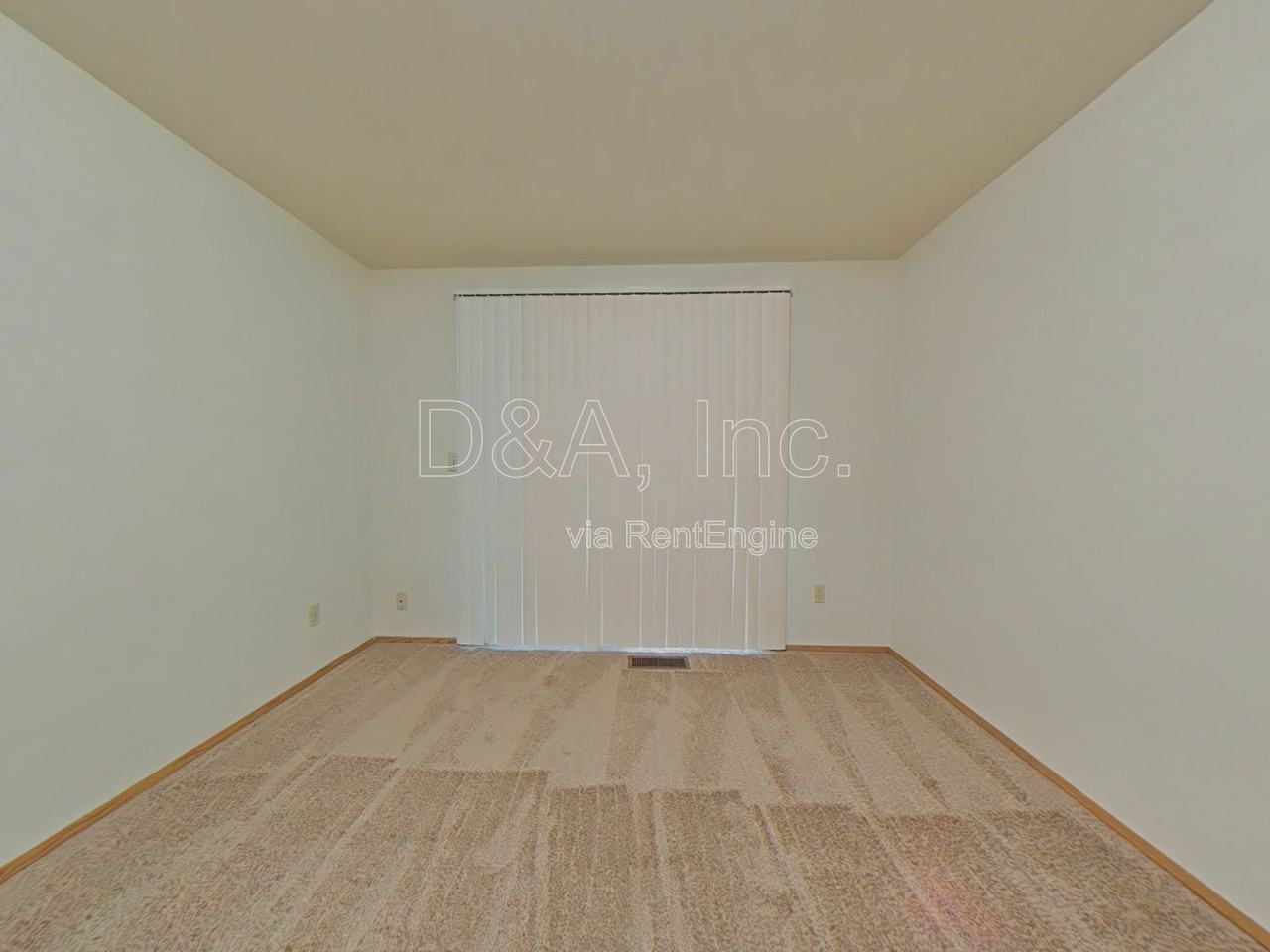 876 Sw Maple Tree Dr - Photo 7 of 12