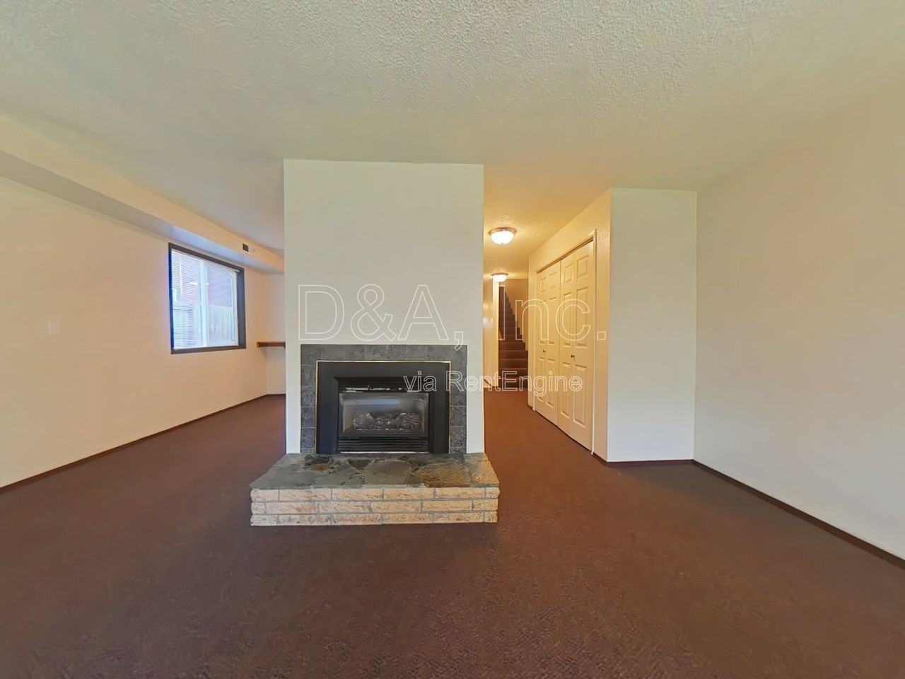 437 Nw 15th St - Photo 2 of 12