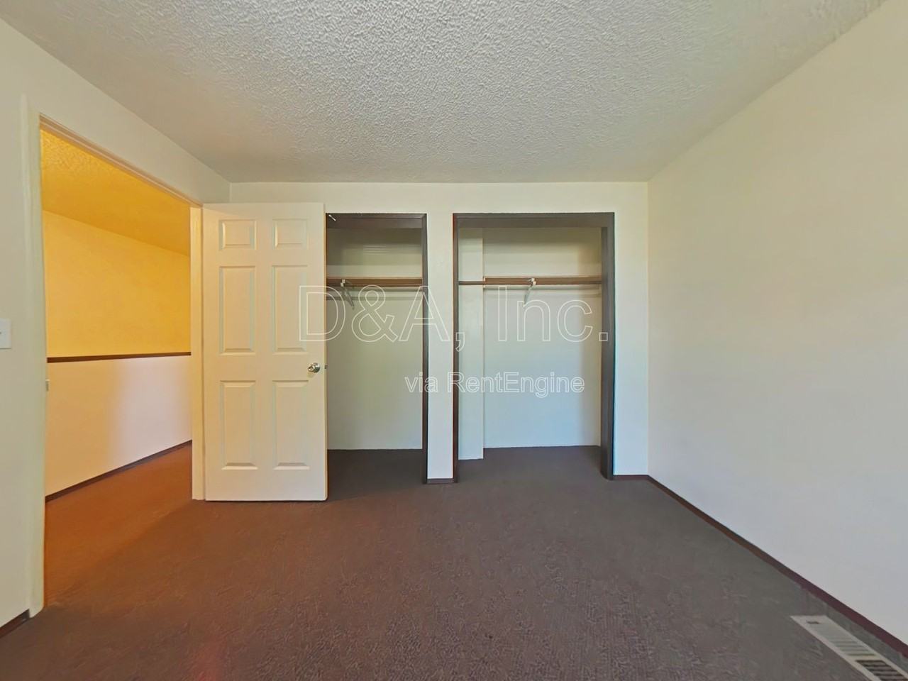 437 Nw 15th St - Photo 6 of 12