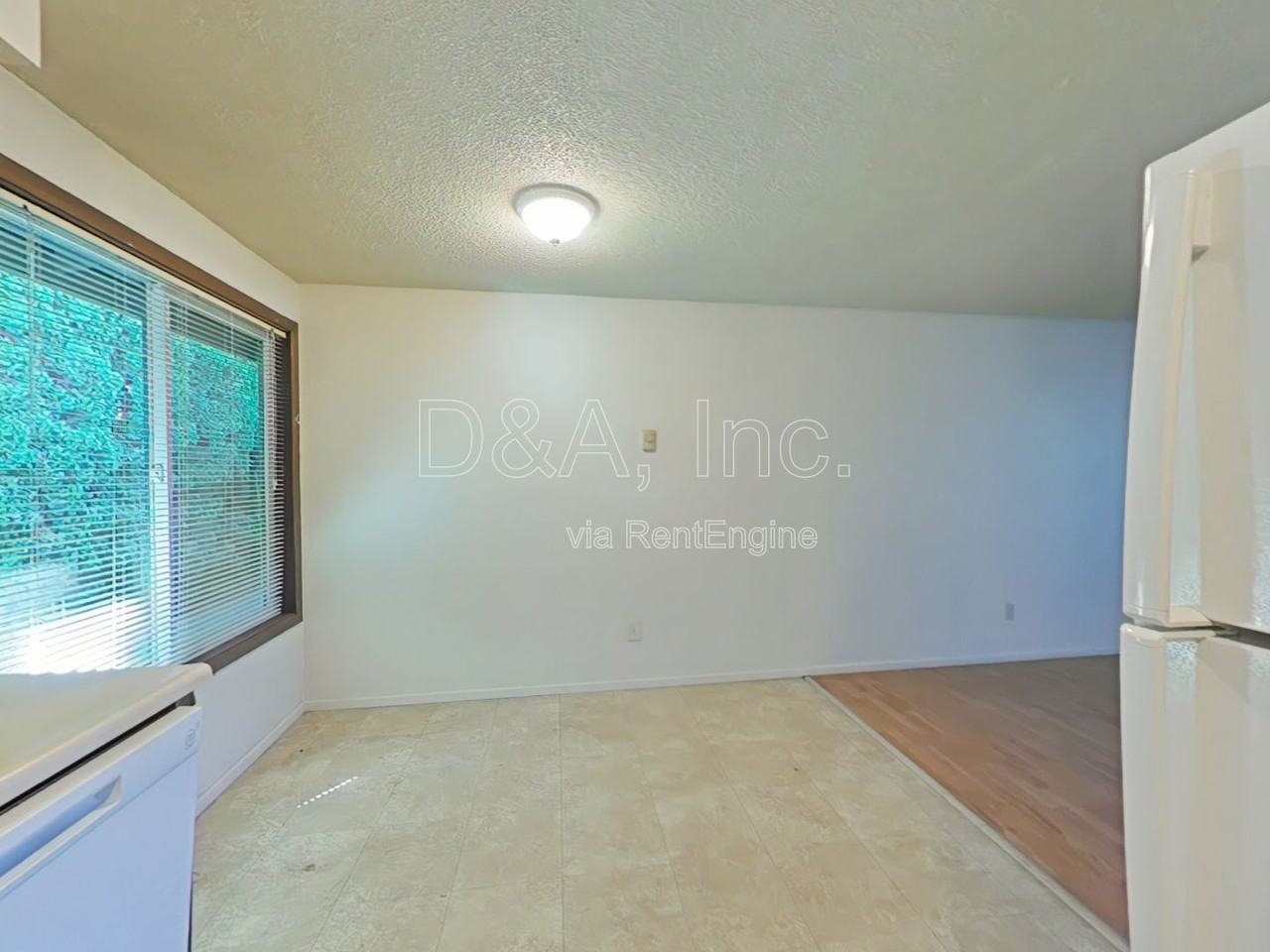 434 Ermine St Se - Photo 3 of 9