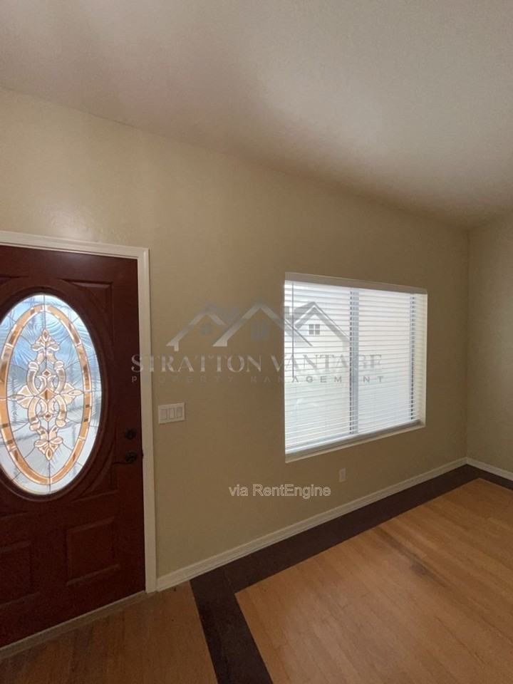 8760 E Winnston Cir - Photo 4 of 10