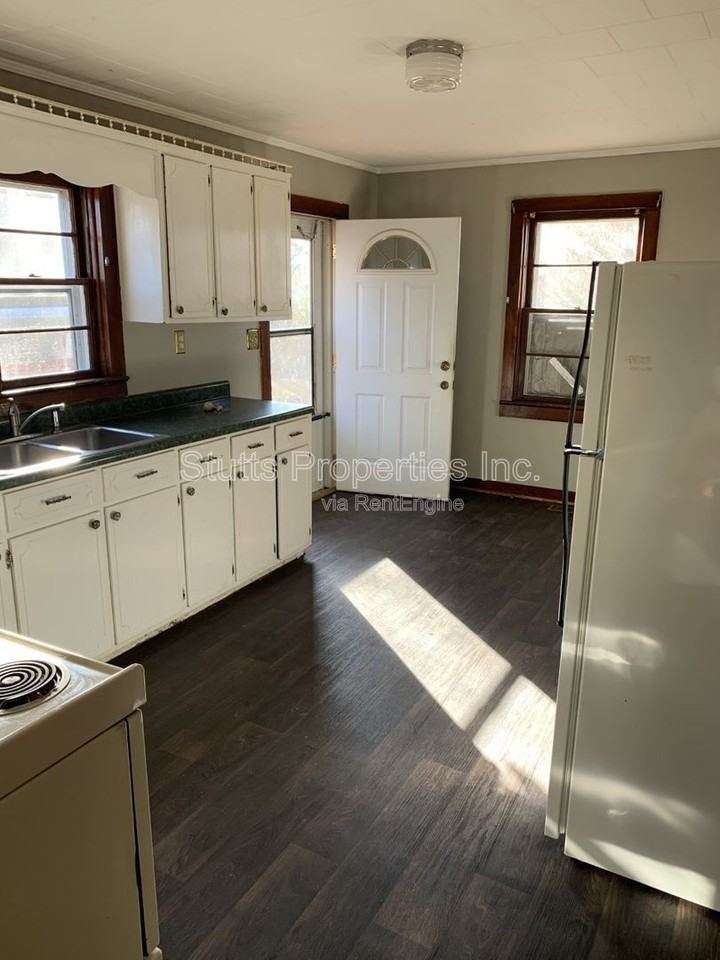 200 County Road 580 - Photo 2 of 8