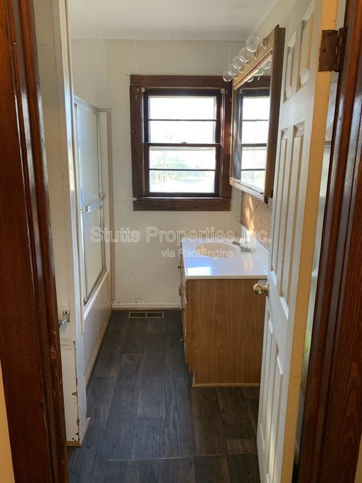 200 County Road 580 - Photo 7 of 8