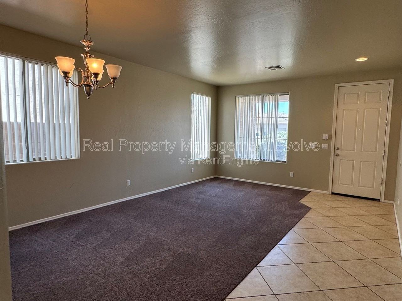 15440 W Jefferson St - Photo 3 of 23