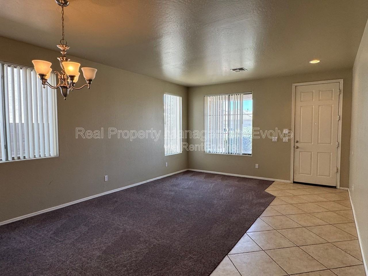 15440 W Jefferson St - Photo 4 of 23