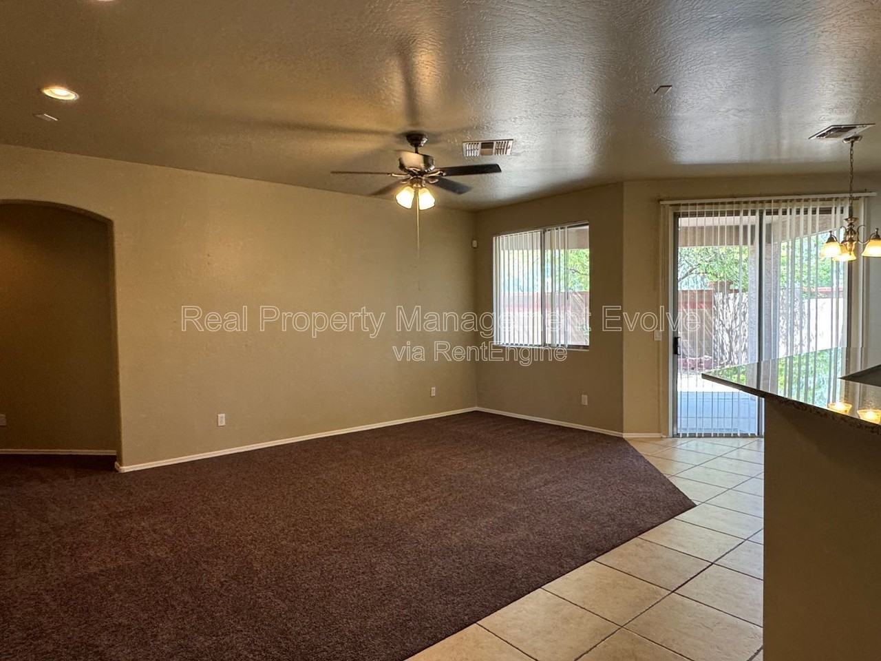 15440 W Jefferson St - Photo 7 of 23