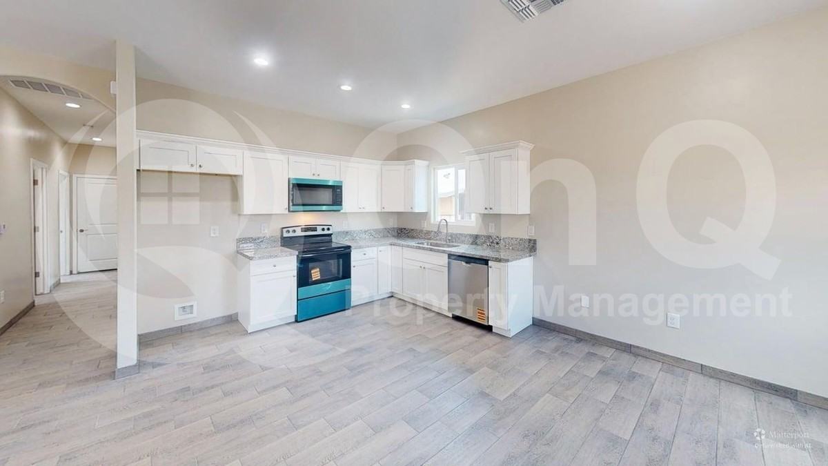 1605 N Yavapai St #1 - Photo 2 of 15