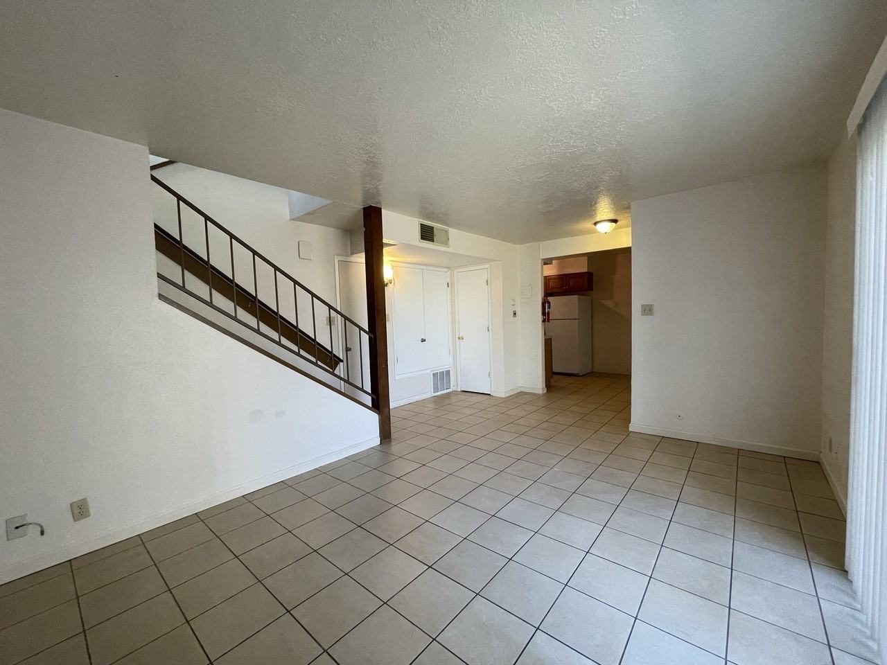 3617 Wellesley Dr Ne #C - Photo 4 of 10