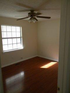 1604 Carolwood Ct #1 - Photo 3 of 15