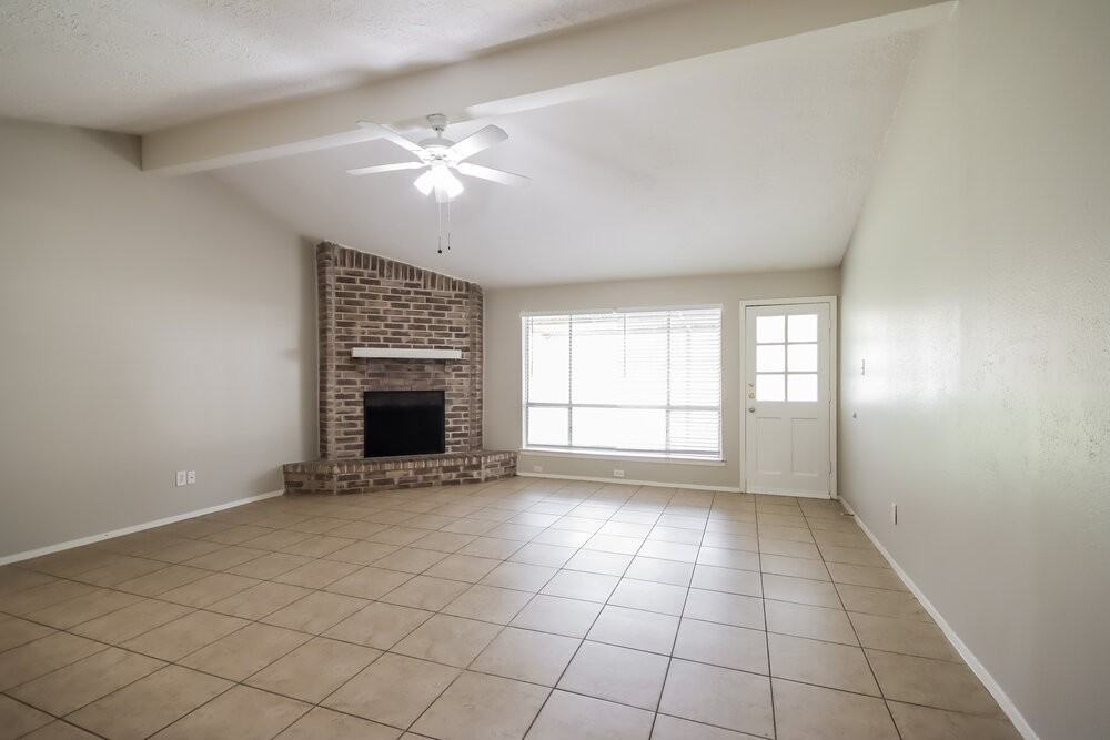 4511 Chestergate Dr - Photo 3 of 16