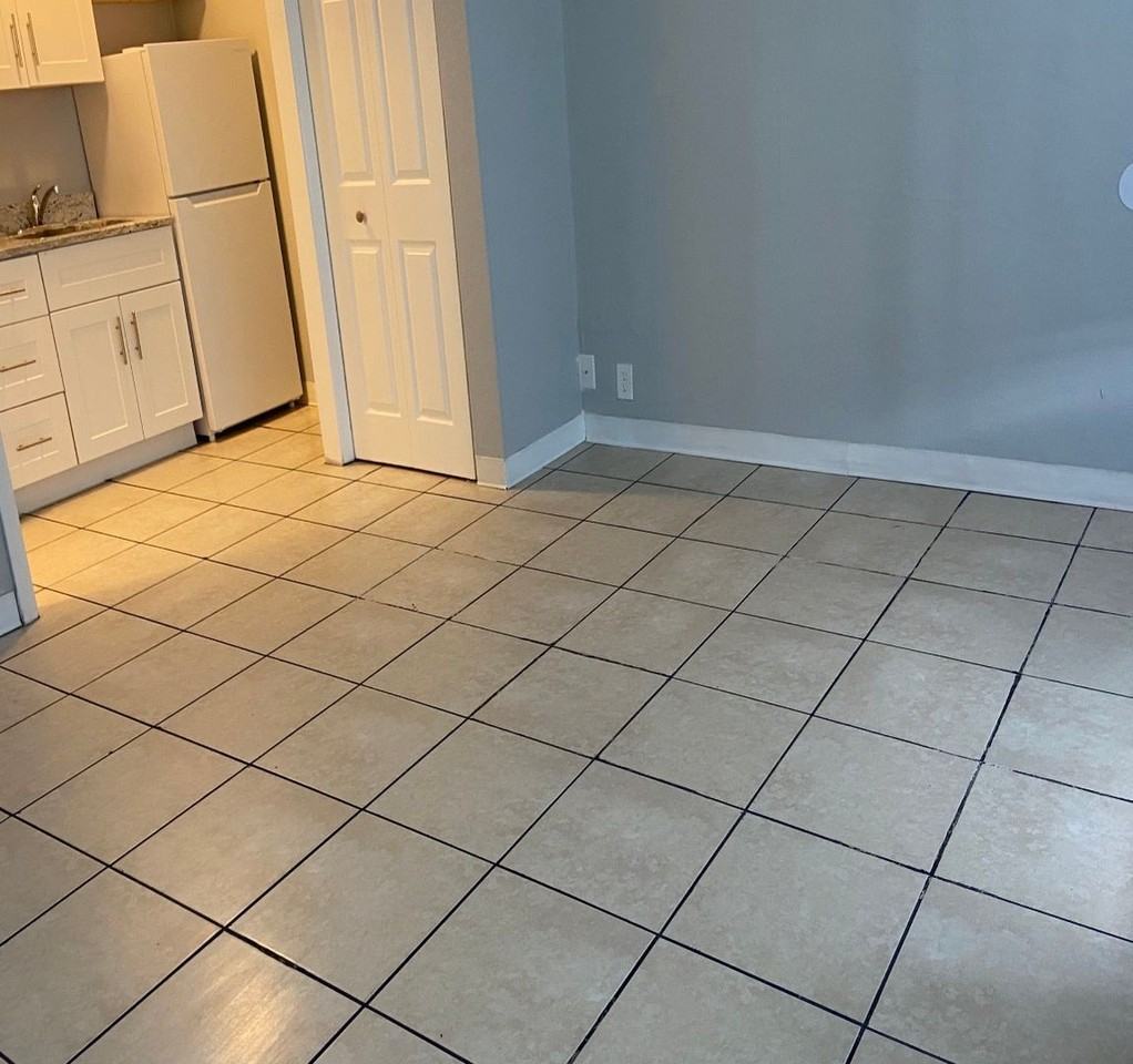 515 Bon Air St - Photo 4 of 17