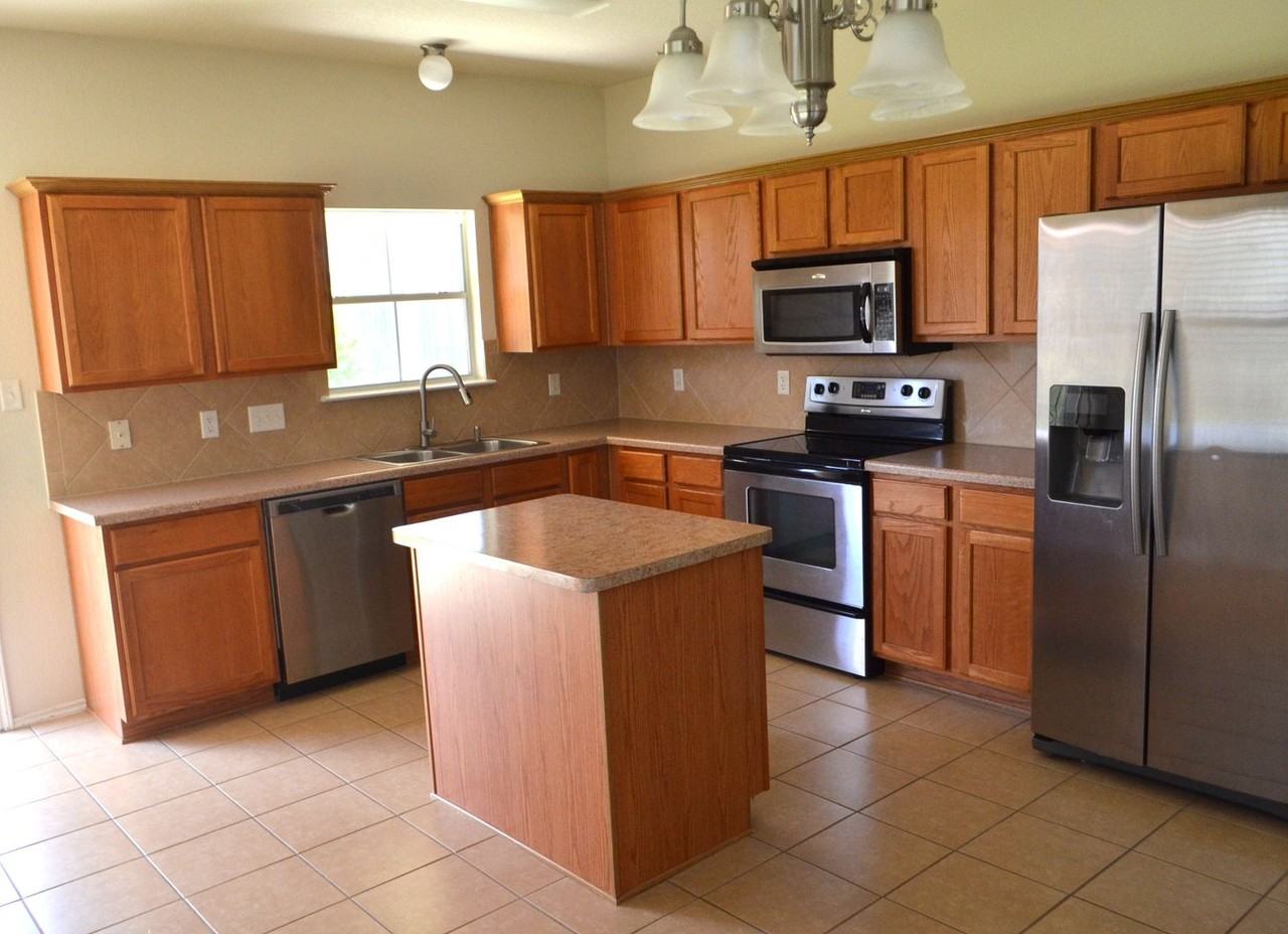 4706 Sydney Harbour Ct - Photo 6 of 18