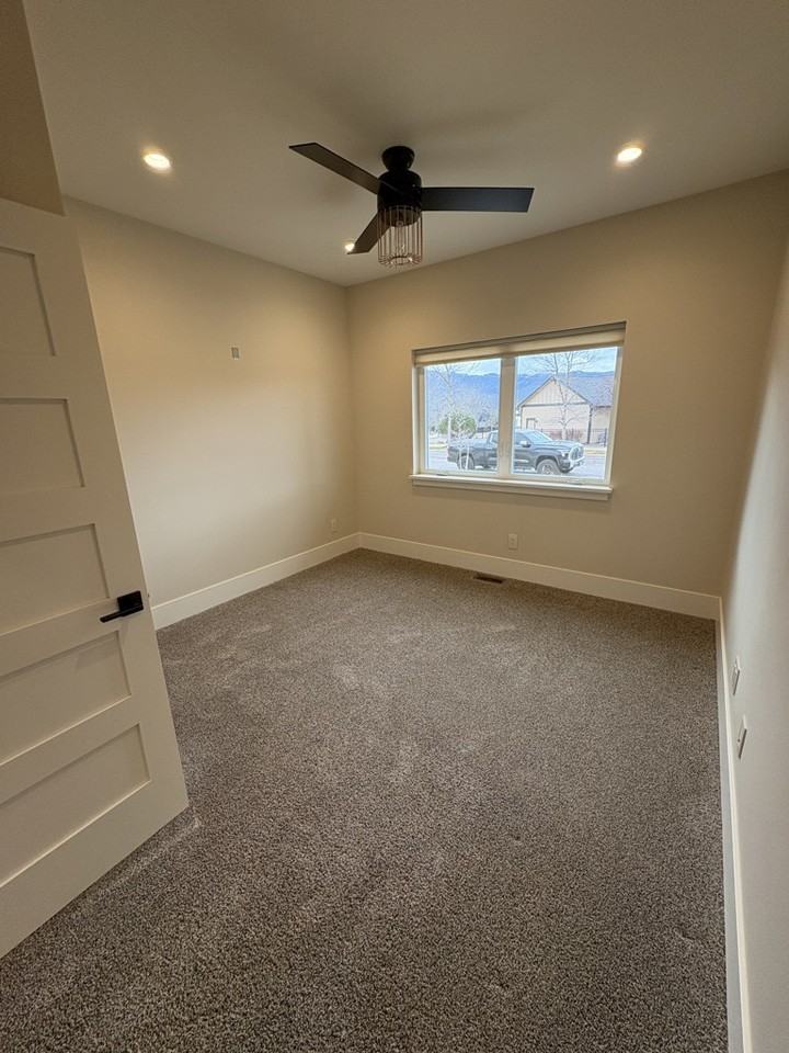 2840 Rustler Dr - Photo 4 of 22