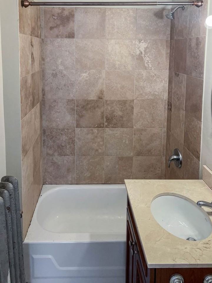 3910 N Pine Grove Ave #3W - Photo 4 of 11