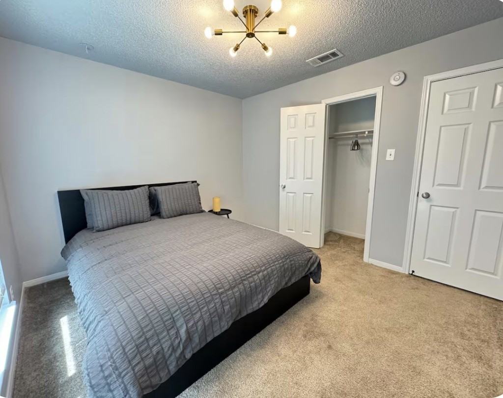 1403 Clairidge Ave - Photo 3 of 10