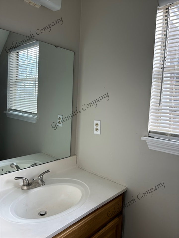 218A Cavalier Dr - Photo 6 of 9