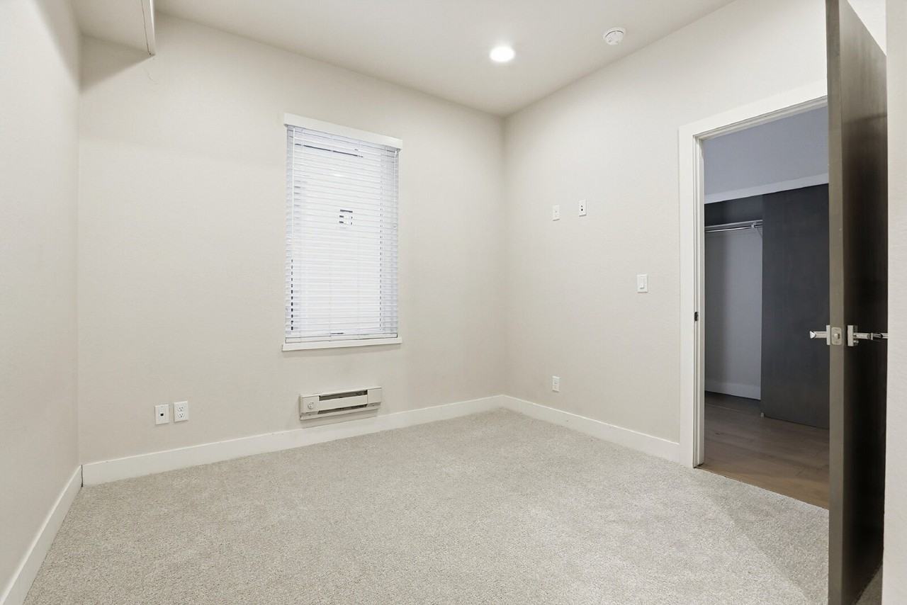 1173 Birch St - Photo 7 of 46