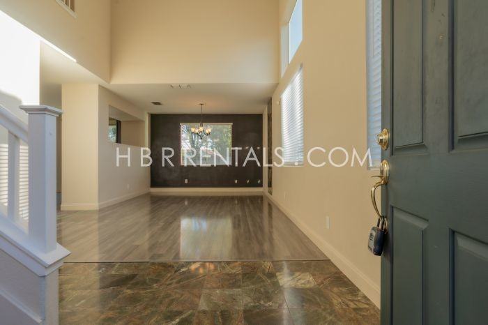 949 Sagewood Ct - Photo 5 of 33