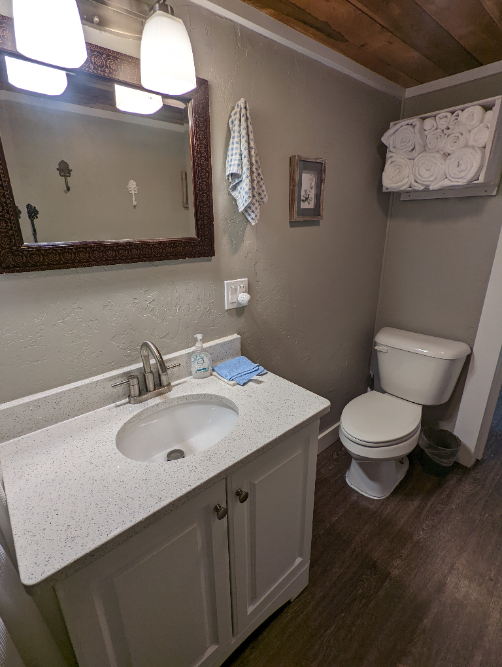 413 E Walnut Ave - Photo 7 of 15