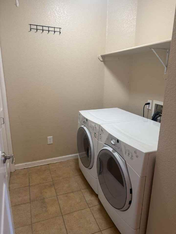 7820 Inverness Blvd - Photo 5 of 22