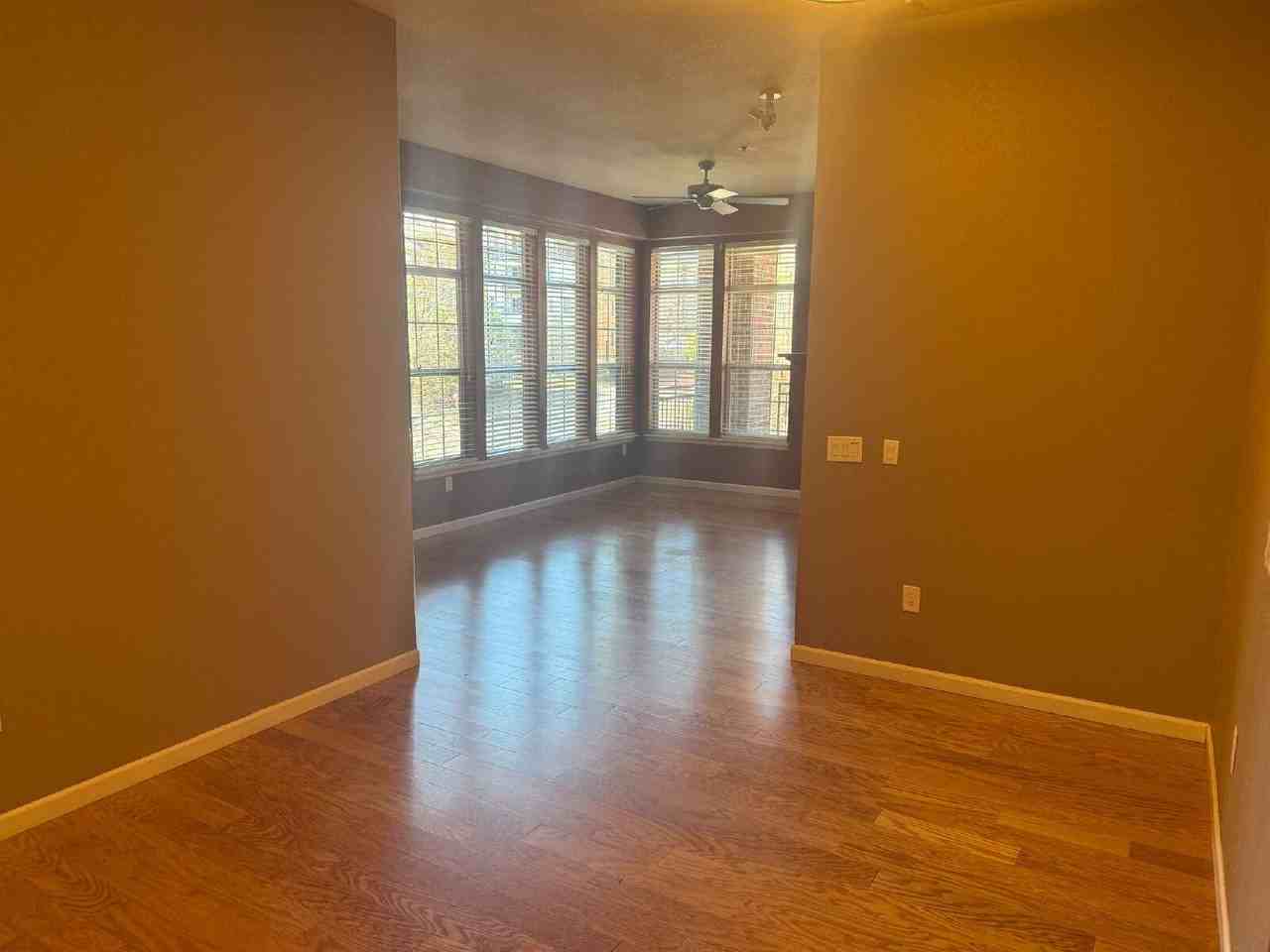 7820 Inverness Blvd - Photo 6 of 22