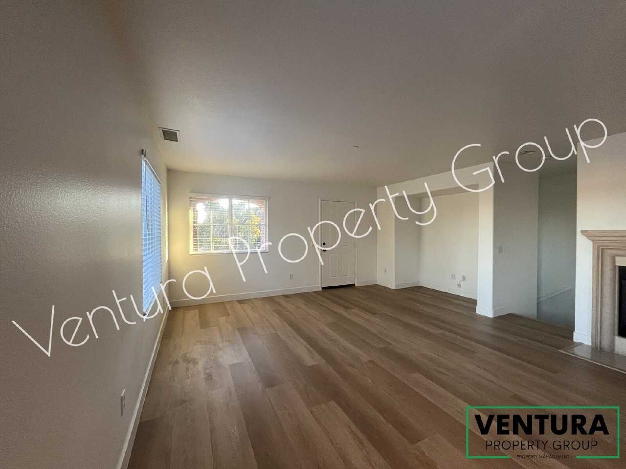 2804 Yacht Way - Photo 4 of 30