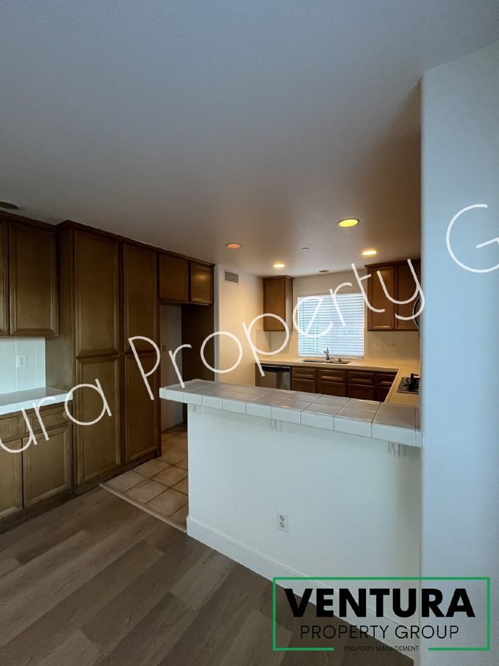 2804 Yacht Way - Photo 7 of 30