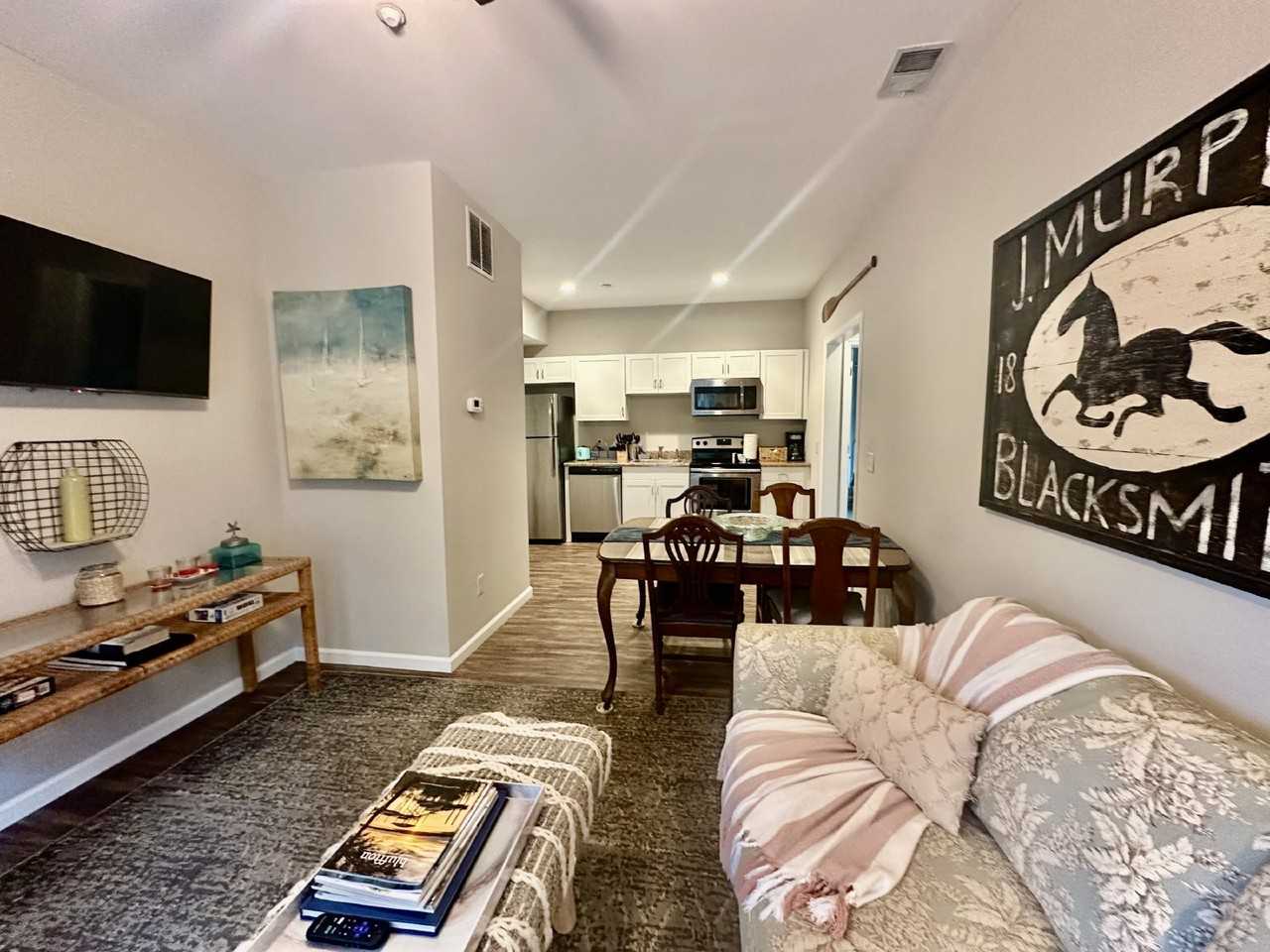 36 Promenade St #202 - Photo 3 of 18