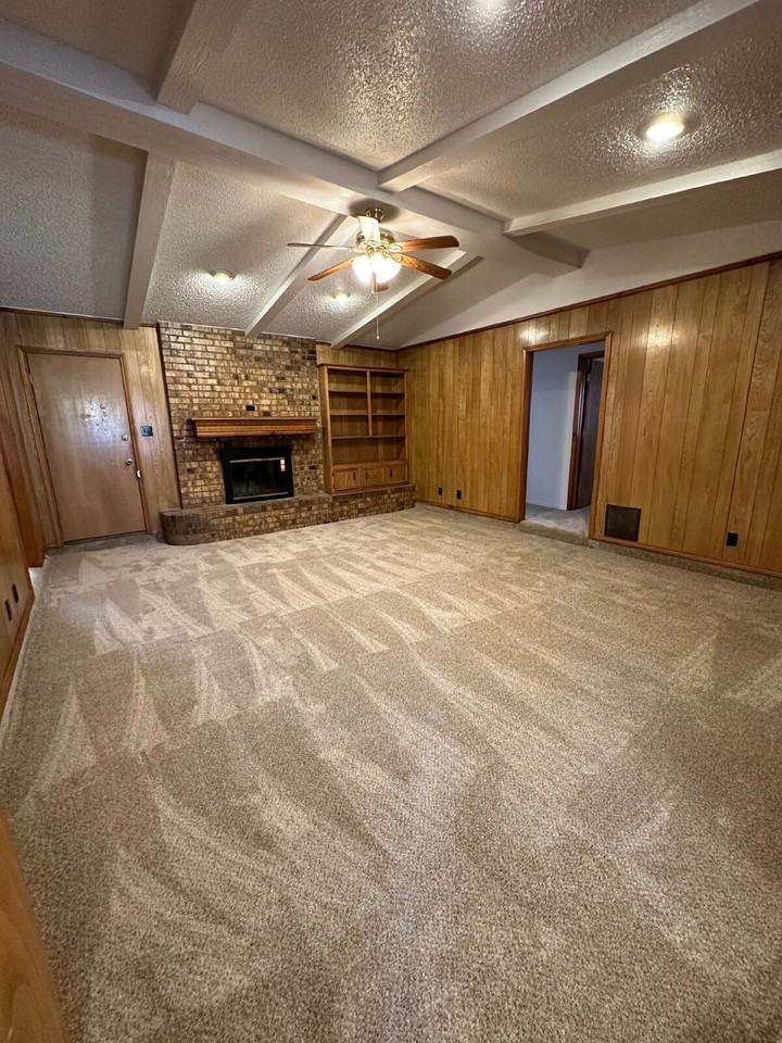 5609 88th St - Photo 7 of 21