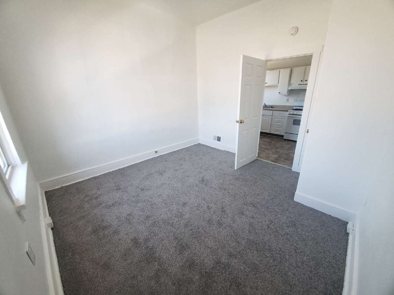 41 Carpenter St #2 - Photo 4 of 12