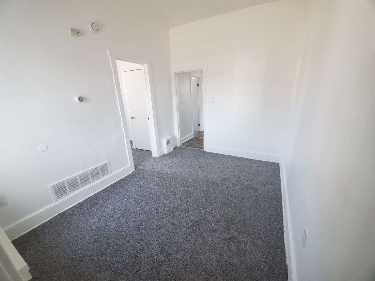 41 Carpenter St #2 - Photo 7 of 12