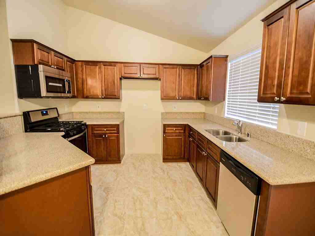 3825 Gulliver St - Photo 2 of 38