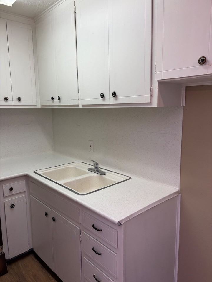 3201 35th St #3 - Photo 6 of 11