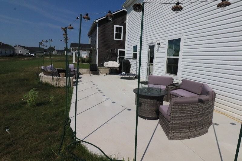 1748 Plum Brook Dr - Photo 4 of 4