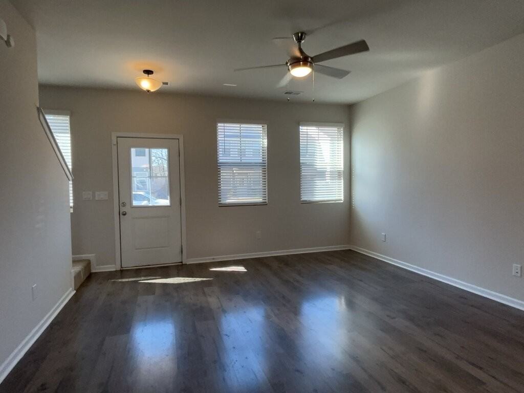 1012 Berry Patch Cir - Photo 2 of 24