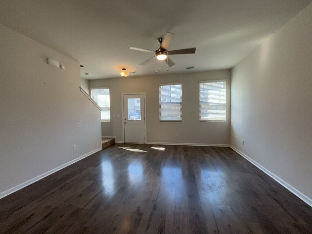 1012 Berry Patch Cir - Photo 3 of 24