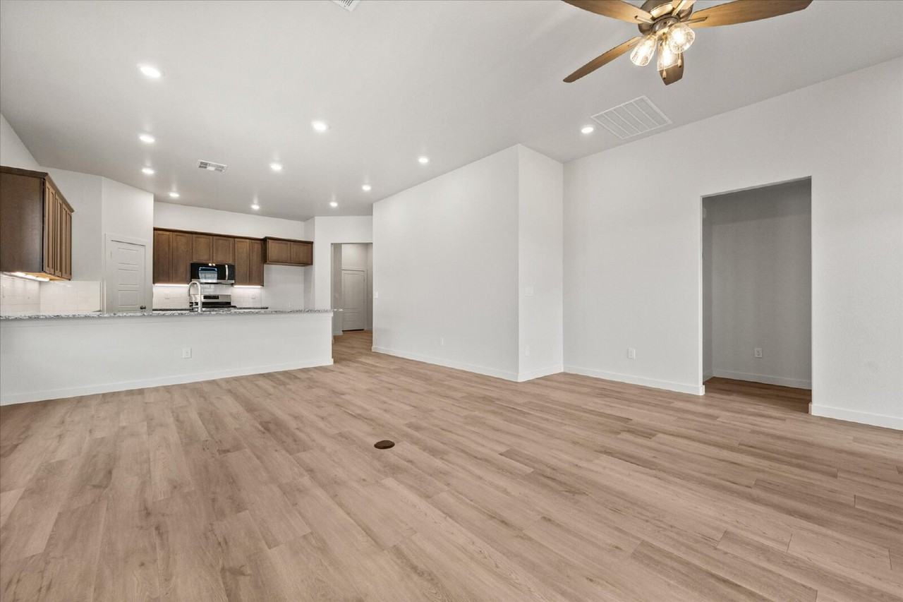 2616 Garland Ave - Photo 3 of 27
