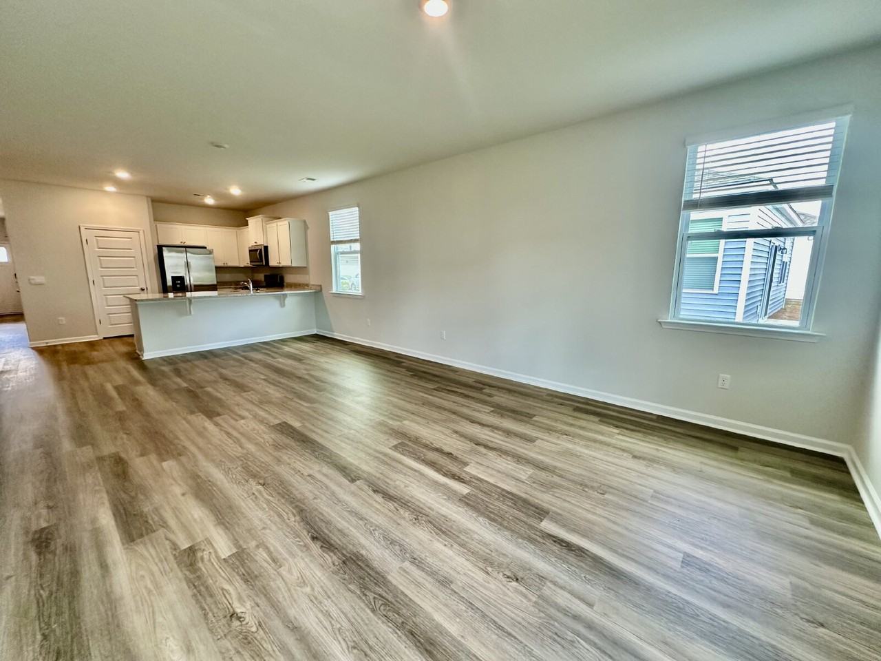 1200 Sanctum St - Photo 7 of 19