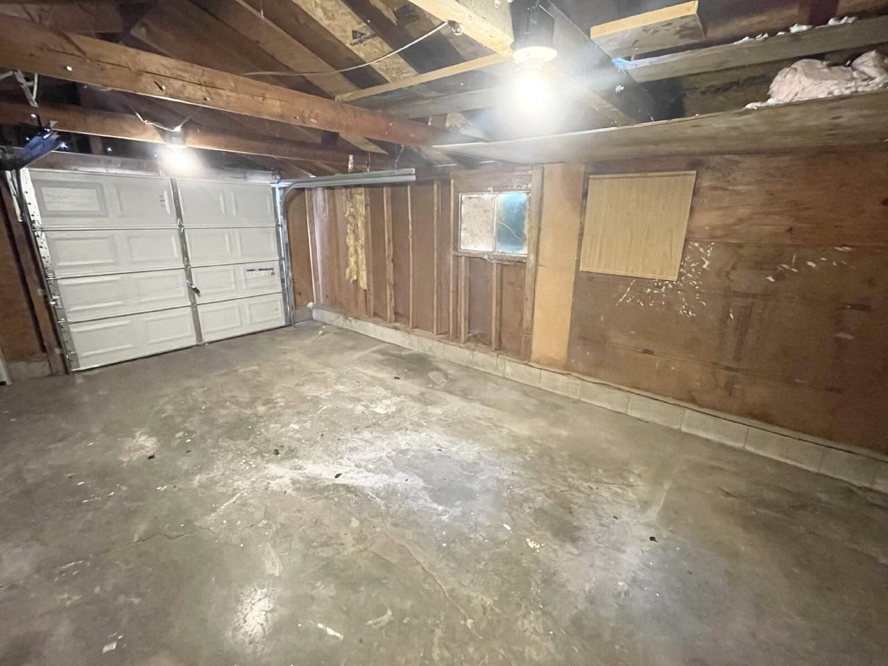 1230S S Chester Ave - Photo 6 of 8