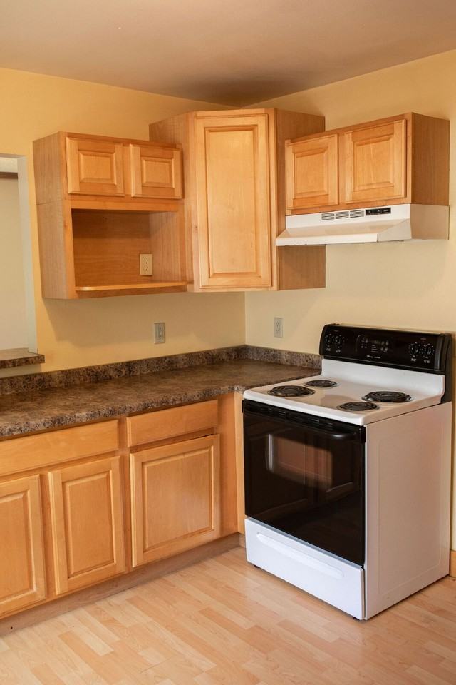 410 1/2 5th Ave - Photo 6 of 18