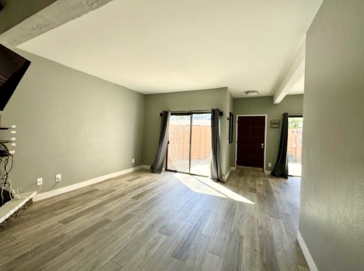 5353 Aztec Dr #4 - Photo 2 of 39