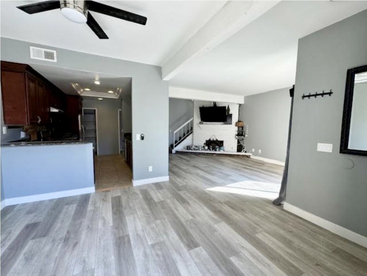 5353 Aztec Dr #4 - Photo 6 of 39