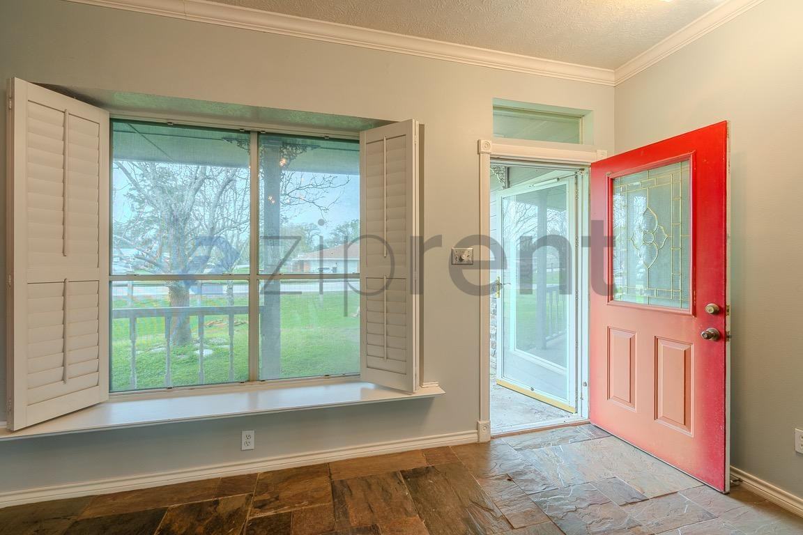 7934 Round Rock Dr - Photo 6 of 28