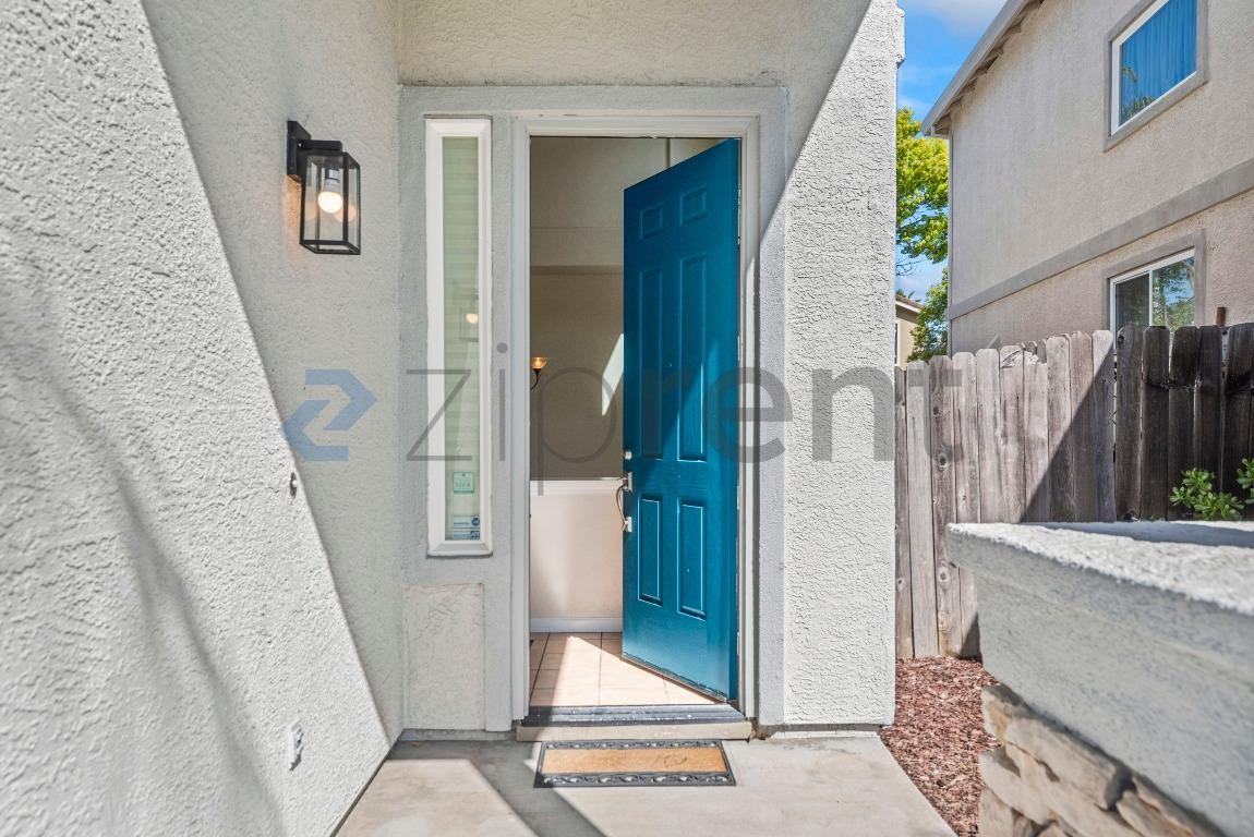 2433 Pearlite Way - Photo 4 of 36