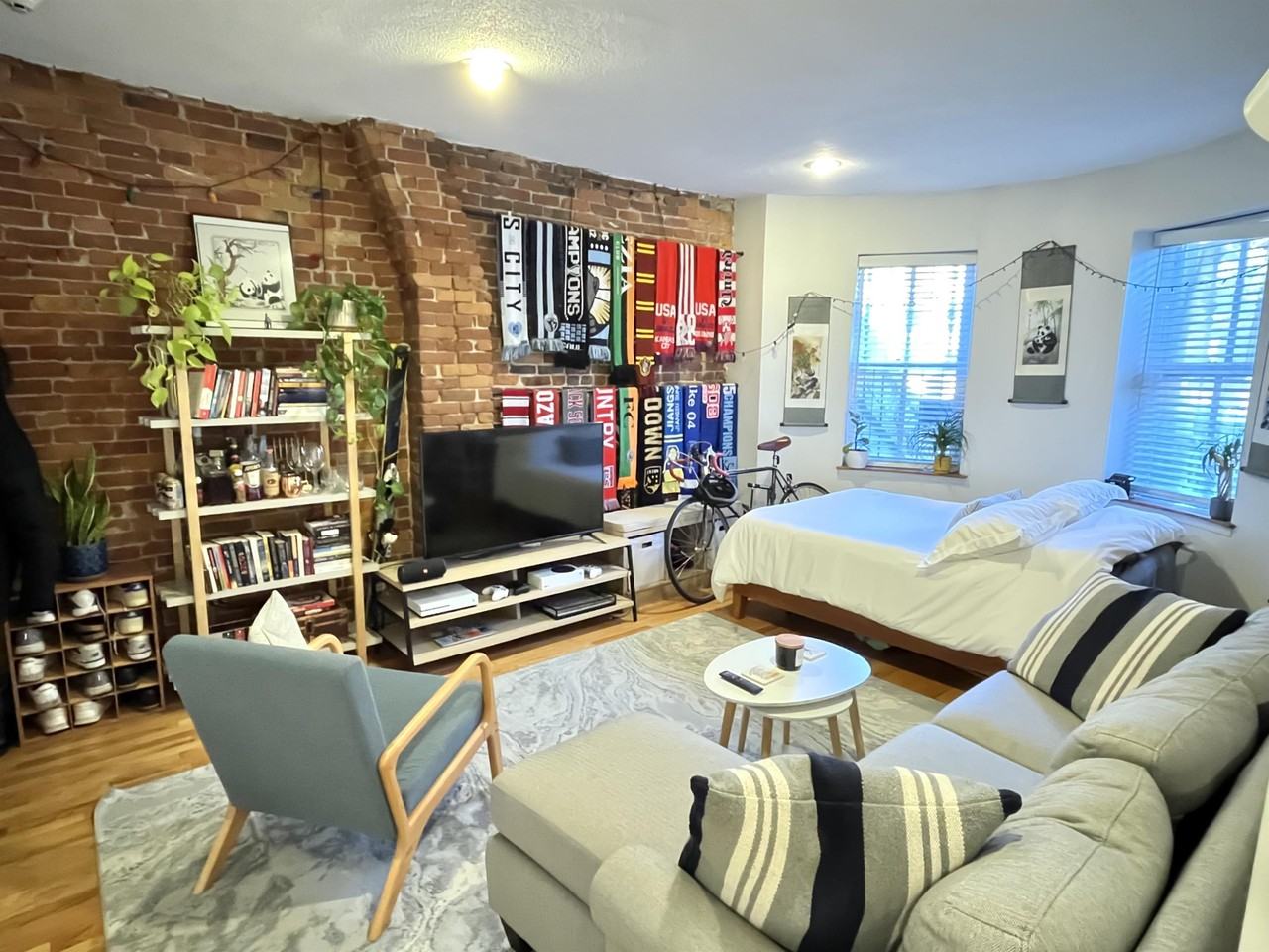 529 Columbus Ave #1 - Photo 7 of 8