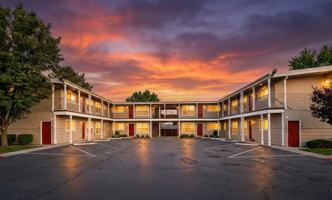 featured image of 305 Nw 8th Ave