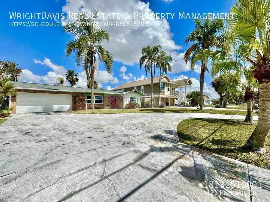 4121 Headsail Dr - Photo 3 of 42