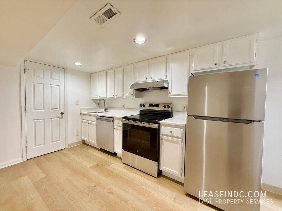 29 T St Nw #B - Photo 5 of 14