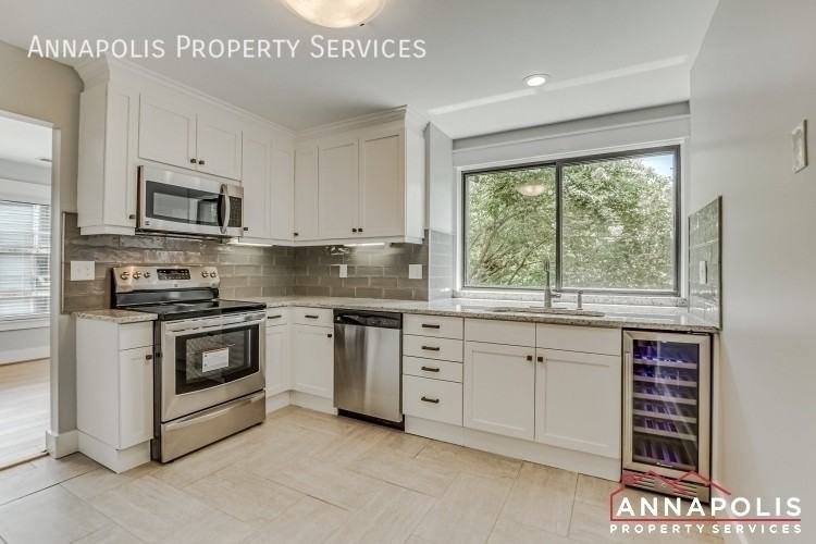 11 Spa Creek Lndg #A2 - Photo 2 of 38